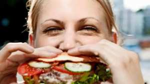 Notre alimentation actuelle : entre risques nutritionnels manifestes et risques toxicologiques invisibles