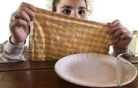 Planète (France/Europe) - Toulouse: Plus écolos et économiques, les serviettes en tissu font leur retour dans les cantines de l’agglomération