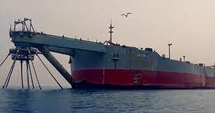 Planète - L’ONU achète un immense navire-citerne pour éviter une marée noire en mer Rouge