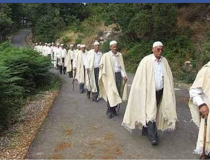 البرنوس أو البورنوس