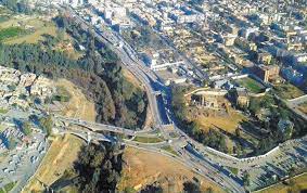 Chlef - Ville reconstruite et fortement urbanisée: A besoin d’une modernisation des transports urbains