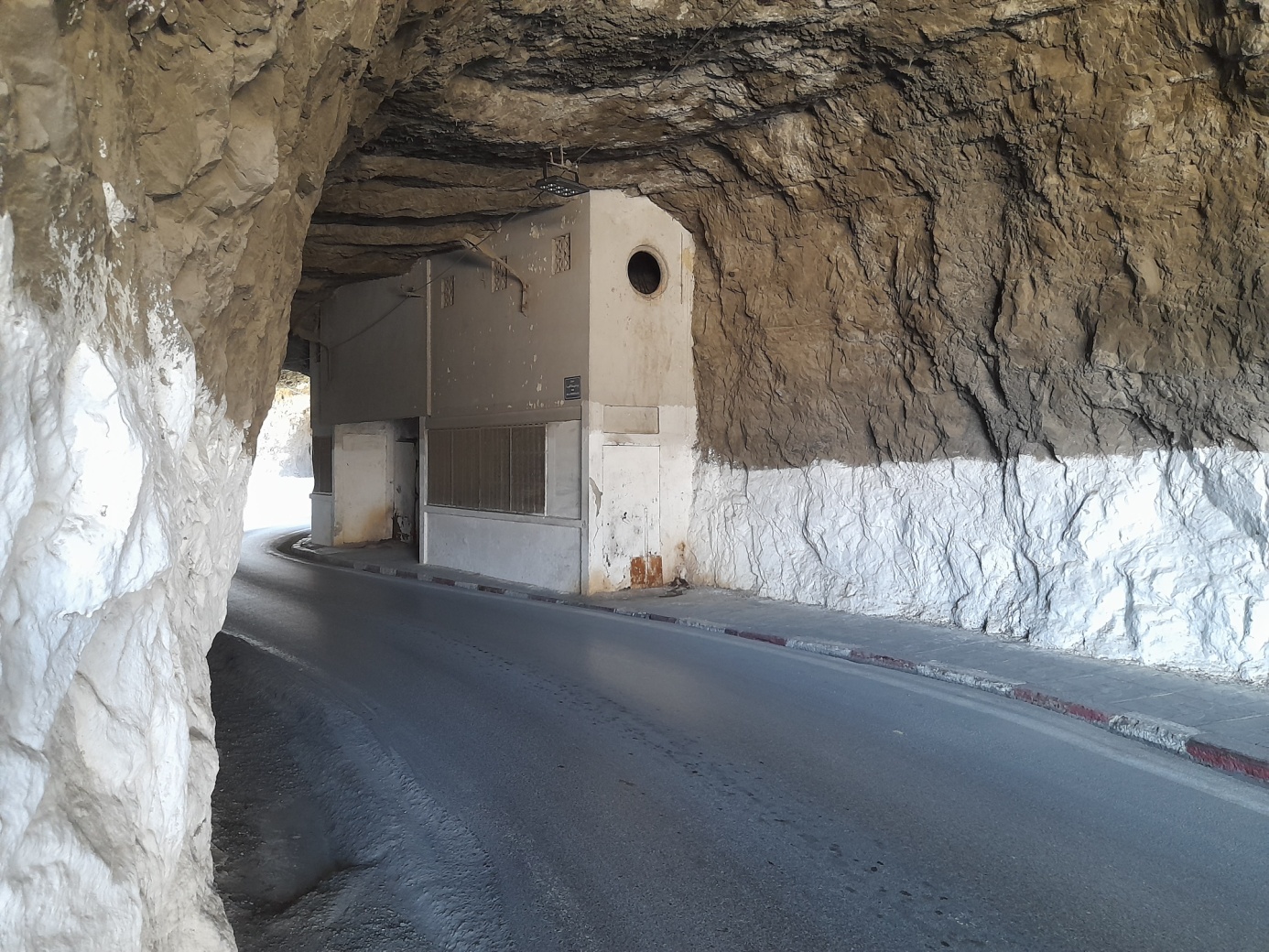 Constantine -  L’ascenseur de Sidi M’cid: Un ouvrage historique mis aux oubliettes