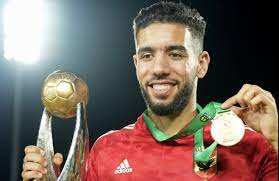 Planète (Egypte/Afrique) - Verts (Football): Un autre algérien gagne la Champions League  Il s'agit d'Ahmed Kendouci avec le Al Ahly