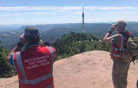 Planète (France/Europe) - Bas-Rhin: Avec les bénévoles du dispositif sentinelles, qui surveillent les feux de forêts