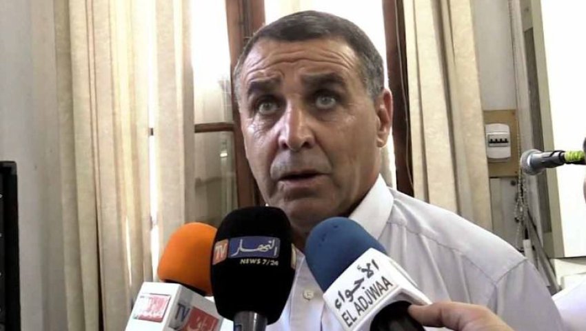 Algérie (Football) - Younes Ifticène (entraîneur): «La FAF a besoin d'un homme à poigne»