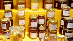 Bouzeguène Du miel du village Ahrik