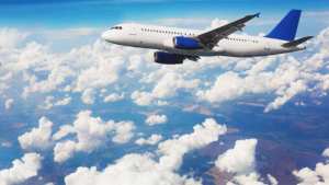 Compagnies aériennes «low cost» : à «bas coûts» ou à «coups bas»