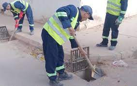 Arzew (Oran) - A l'approche de la saison des pluies: Curage des avaloirs