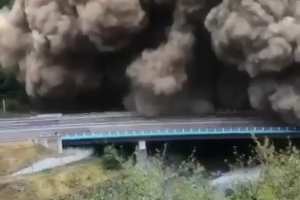 Planète (France/Europe) - Climat:  Plusieurs routes coupées après un éboulement en Savoie