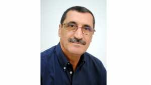 Allaoua Mouhoubi, enseignant en économie et plusieurs fois élu, à L'Expression «La gouvernance locale fait sa mue»