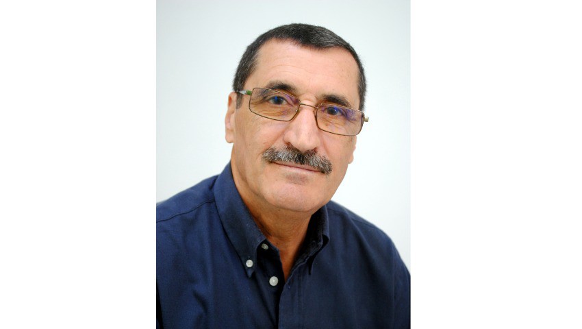 Allaoua Mouhoubi, enseignant en économie et plusieurs fois élu, à L'Expression «La gouvernance locale fait sa mue»