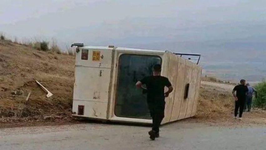 Ain Bouyahia (Ain Defla) - Sécurité routière: 16 élèves blessés dans le renversement d'un bus de transport scolaire