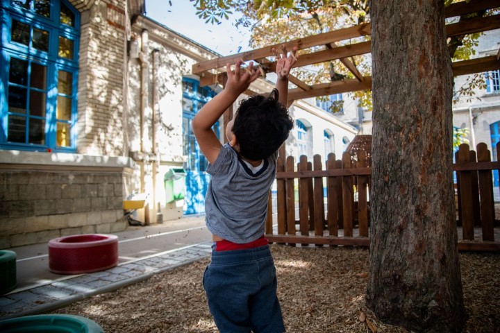 Planète (France/Europe) - Contre les canicules, les cours d’écoles «oasis»