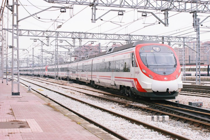 Planète (Europe) - En Espagne, le succès du train pas cher