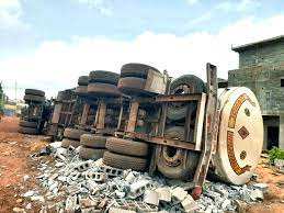 Ain Ibel (Djelfa) -  2 morts et 1 blessé dans une collision entre 3 camions