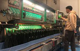 Planète (Europe) - Réemploi: La plus grande usine de lavage de bouteilles en verre de France ouvre à Nantes