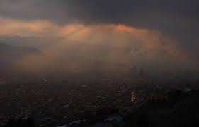 Planète (Amérique du Sud) - Bolivie: Des écoles fermées à cause des fumées dégagées par d’immenses feux de forêts
