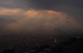 Planète (Amérique du Sud) - Bolivie: Des écoles fermées à cause des fumées dégagées par d’immenses feux de forêts