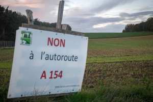Planète (Europe) - Un projet d’autoroute veut bitumer le «grenier de la France»