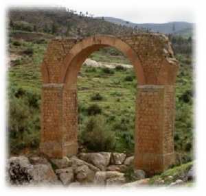 الحنية المائية الرومانية بسور الغزلان