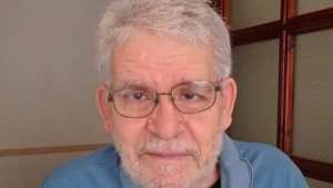 Il est décédé jeudi après une longue maladie Akli Hamouni, le journaliste gentleman