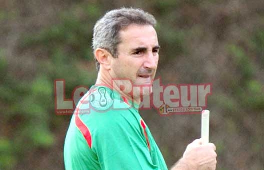 JSK-MCA: Menad cache son jeu lors de la dernière séance