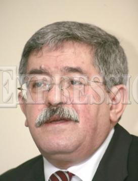 Ouyahia et Belkhadem mobilisent leurs troupes                                    ILS INSISTENT SUR LA STABILITE DU PAYS