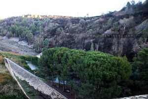 سد الحميز، الواقع على وادي العرباطش في المدخل الشرقي لميتيجة