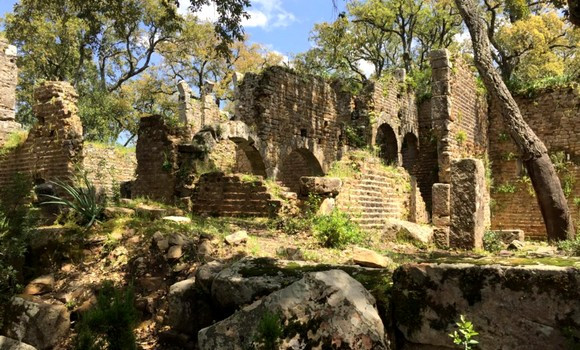 El Tarf: approbation du classement de Ksar Lalla Fatma en tant que site archéologique national protégé