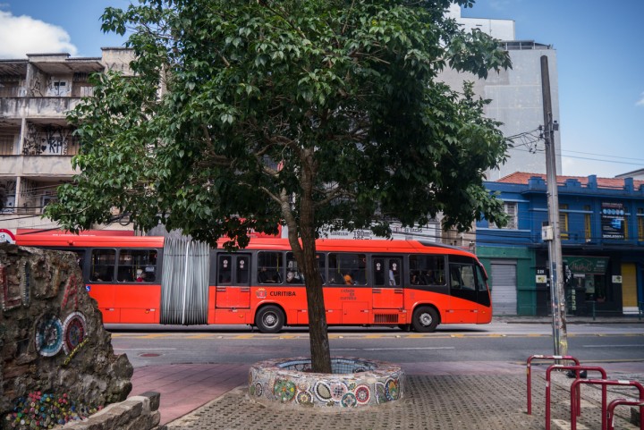 Planète (Amérique du Sud) - Urbanisme écolo: au Brésil, Curitiba veut rester ville-modèle