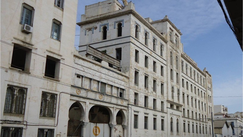 Urbanisme Alger : et la ville tuera le site..