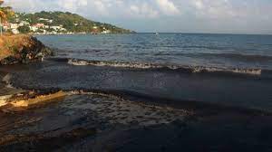 Planète (Amérique du Sud) - Trinité-et-Tobago: après le naufrage mystérieux d'un navire, la marée noire n'est toujours pas contenue