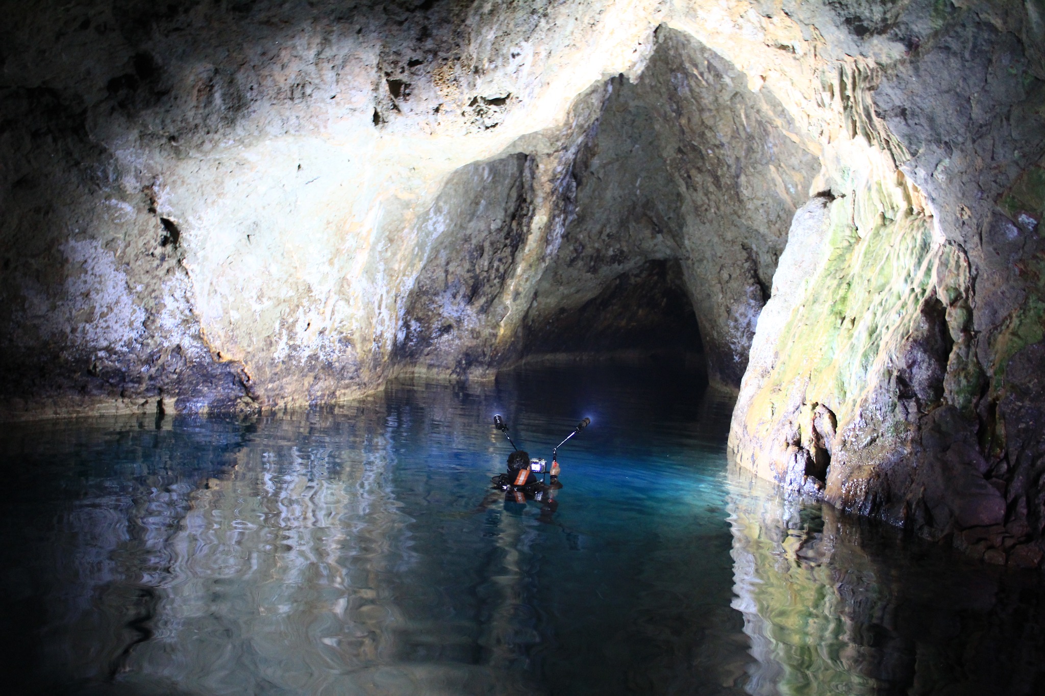 Exploration Sous-marine à la Grotte du Cap Figalo par l'Association Chebec
