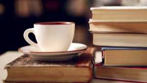 Un café littéraire à Seraïdi