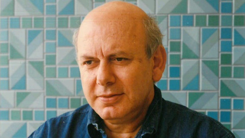 Gebran Tarazi entre à l'Esba Des livres d'art offerts à l'Algérie