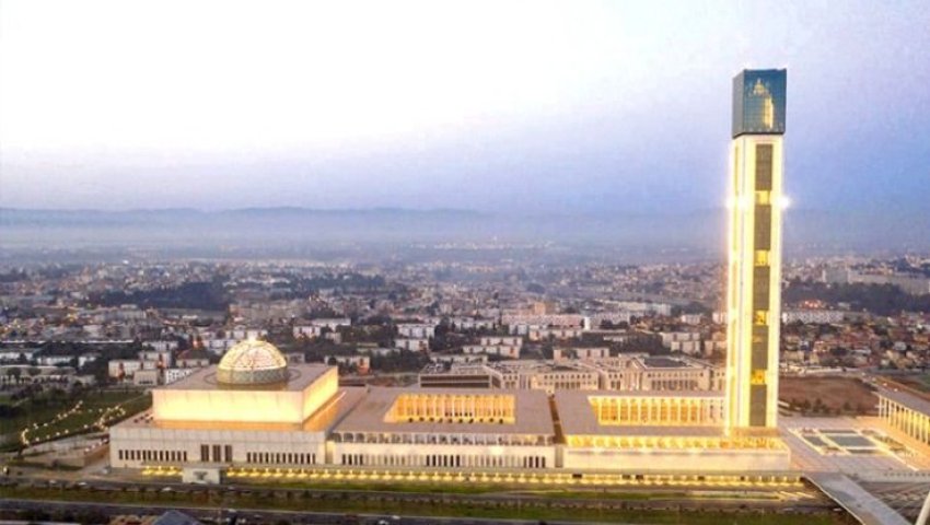 Le recteur de Djamaâ El Djazair souligne le rôle de cet édifice dans la préservation des valeurs religieuses et nationales