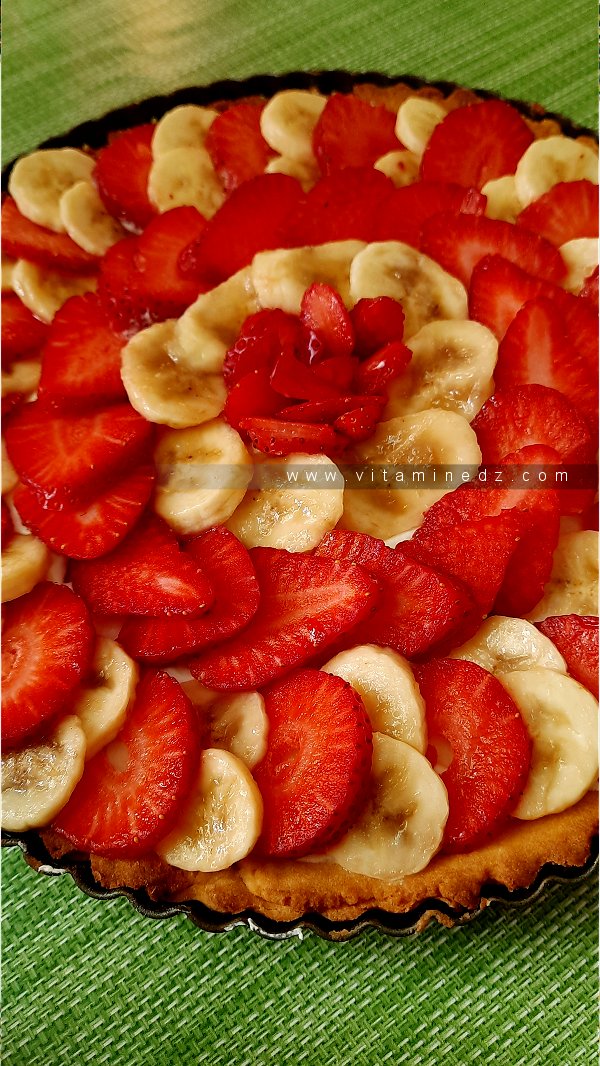 تارت الفراولة والموز
