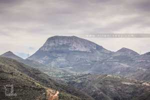 Le Mont Tadjra vu de Honaïne