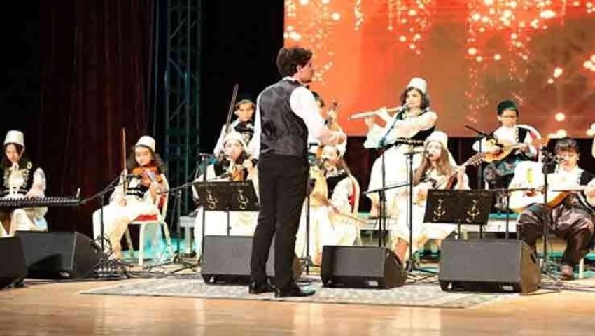 5e Festival de wilaya de la chanson andalouse de jeunesse d’Alger Les couleurs de l’andalou