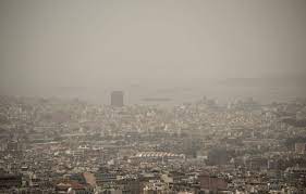 Planète (Grèce/Europe) - Athènes envahie par d’épais nuages de poussière et de sable du Sahara