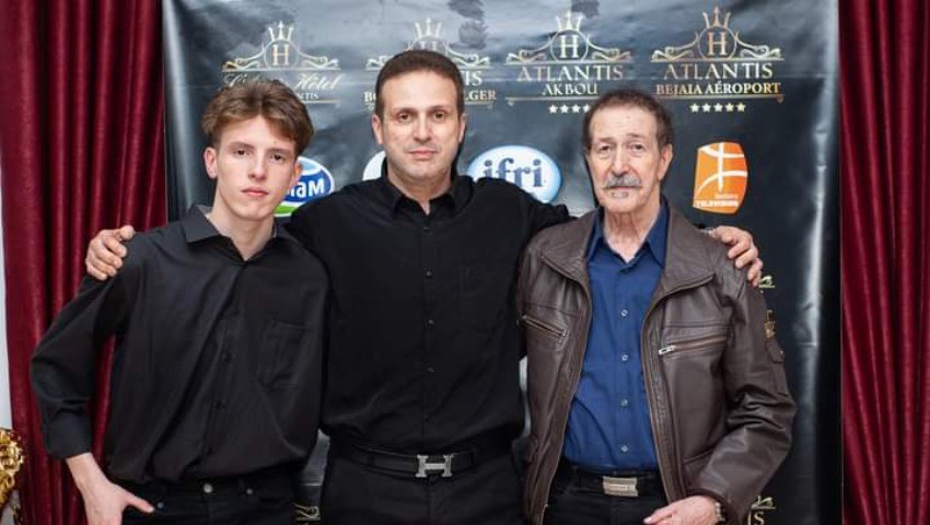 Salle Atlantis d’Akbou Lounis Ait Menguellet fait le plein