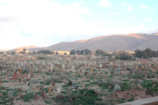 مقبرة سيدي بوجمعة ونساء عين الصفراء (النعامة-الجزائر)