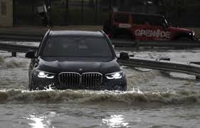 Planète (Emirats arabe unis/Moyen Orient/Asie) - Tempête: De pluies diluviennes sèment le chaos à Dubaï