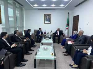 Zitouni reçoit une délégation qatarie