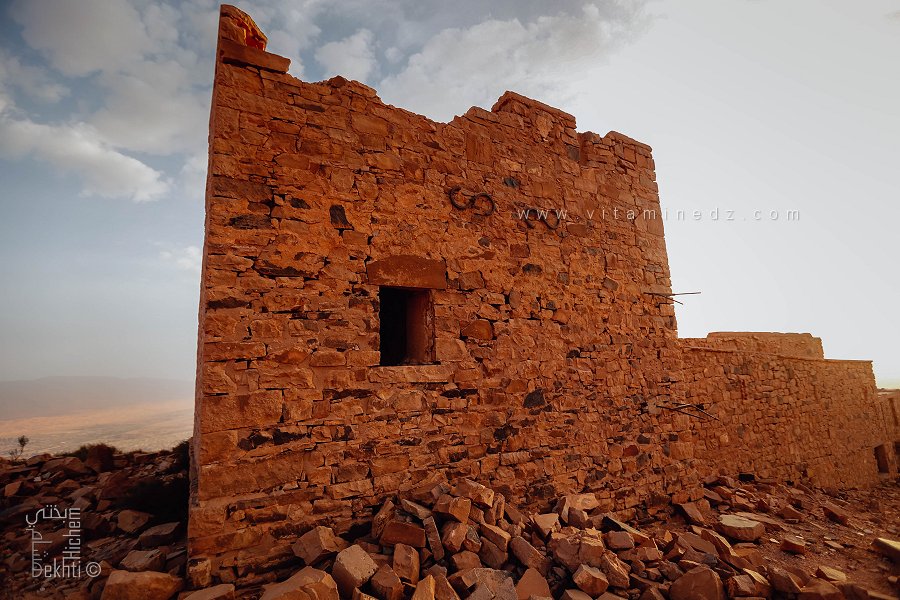 تقع مدينة العين الصفراء في الغرب الجزائري بمقر ولاية النعامة