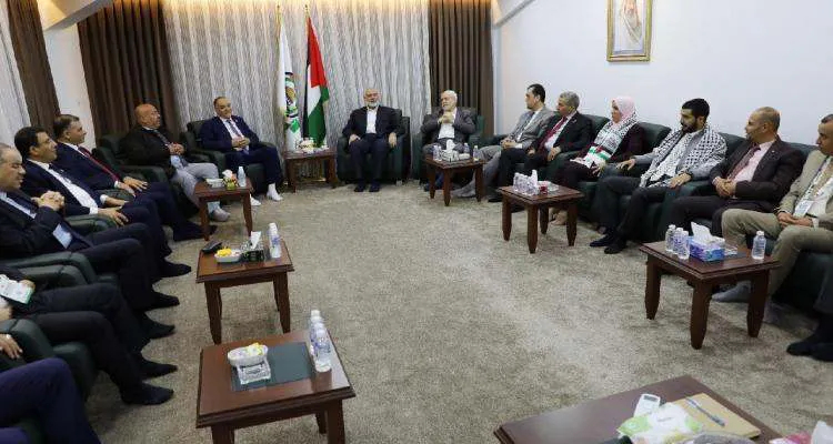 هنية يستقبل وفدا جزائريا