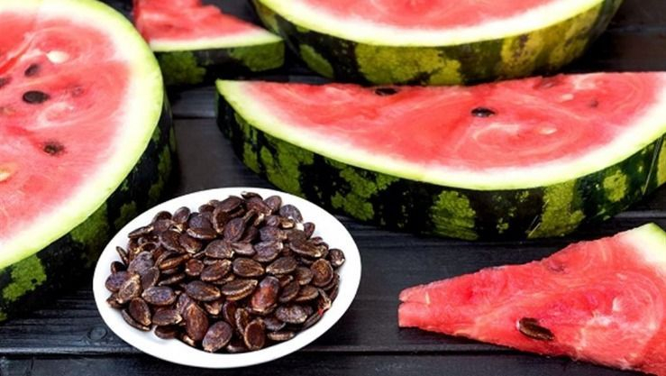 8 أسباب تدفعك لعدم التخلص من بذور البطيخ