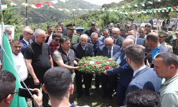 Commémoration de l'anniversaire du bombardement par l'armée coloniale du village Ighzer Iwaquren