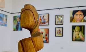 الصالون الوطني للفنون التشكيلية بتبسة: انطلاق مسابقة أحسن رسم بورتريه لشخصيات وأعلام الولاية