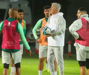 الكشف عن برنامج معسكر